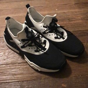 Nike Air Huarache Drift